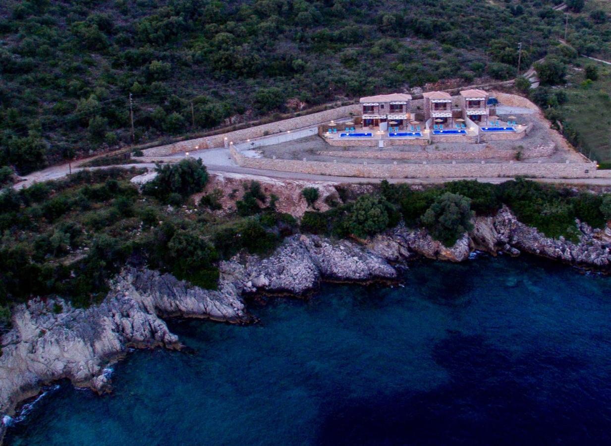 Amousso Beach Villas Marantochori Exterior photo